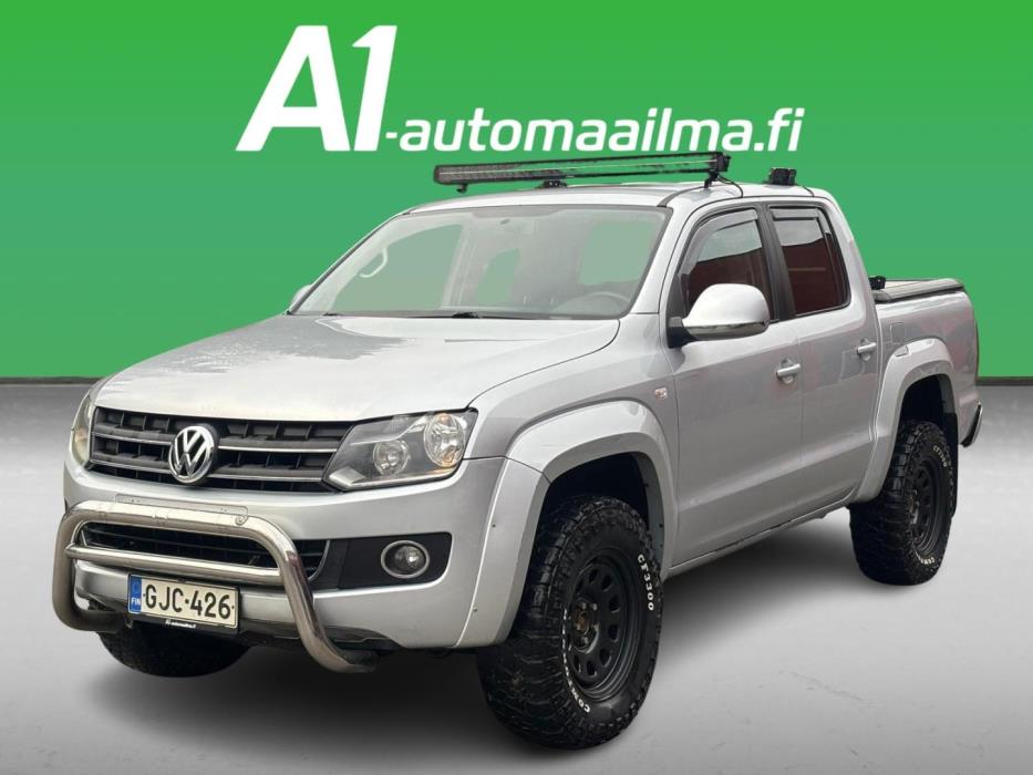 VOLKSWAGEN Amarok 2012
