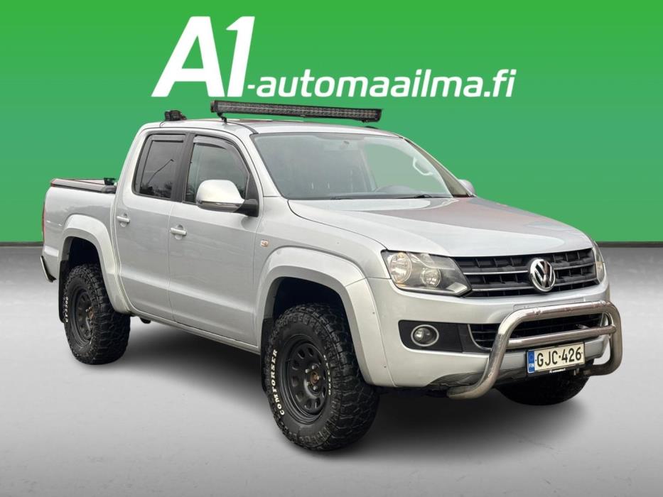 VOLKSWAGEN Amarok 2012