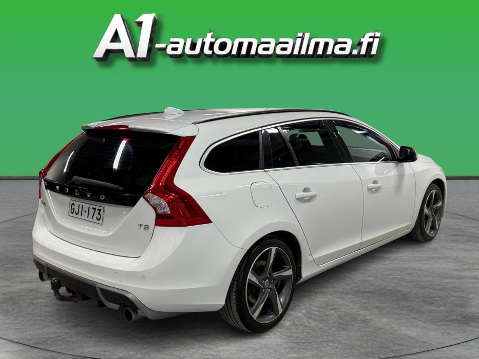 VOLVO V60 2011