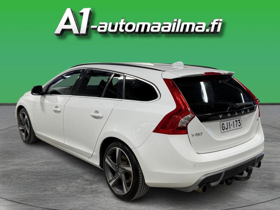 VOLVO V60 2011