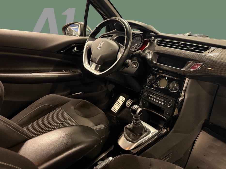 CITROEN DS3 2011
