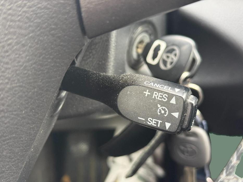 TOYOTA RAV4 2011