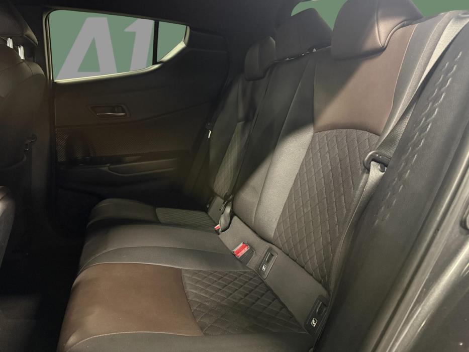 TOYOTA C-HR 2018