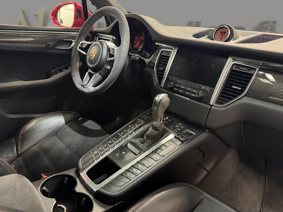 PORSCHE Macan 2017