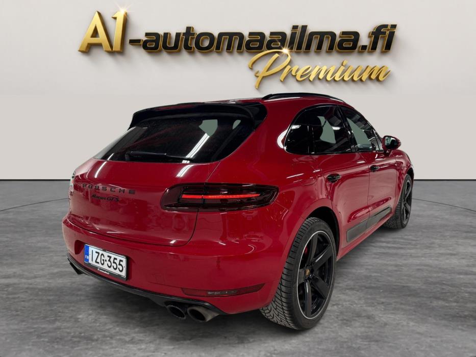 PORSCHE Macan 2017