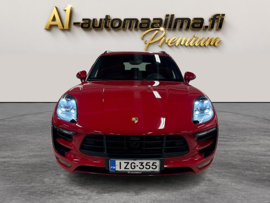 PORSCHE Macan 2017