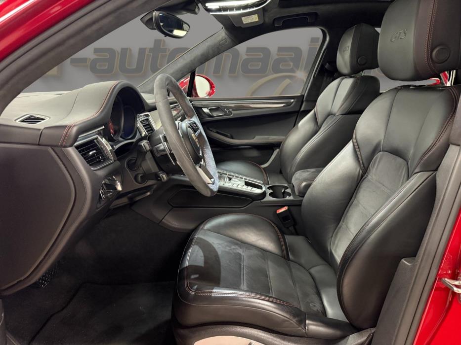 PORSCHE Macan 2017