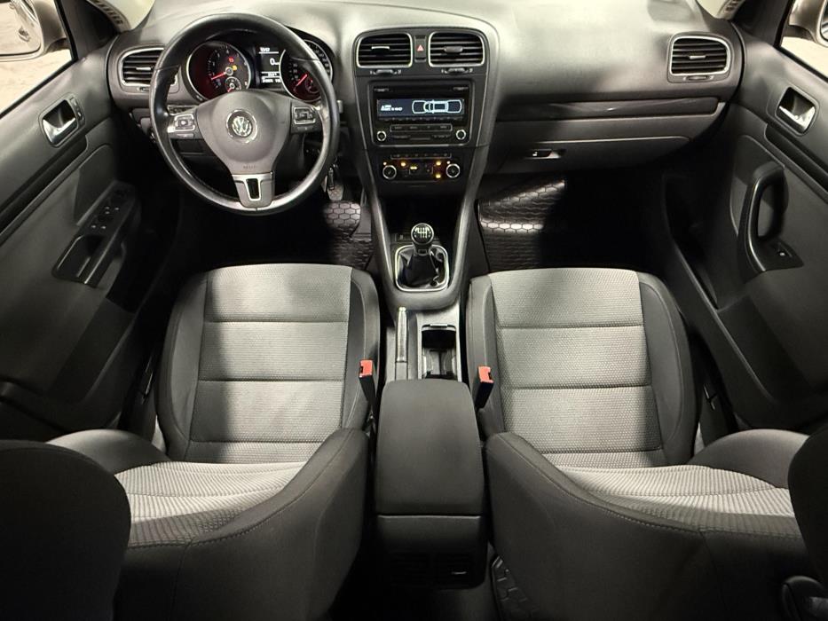 VOLKSWAGEN Golf 2013
