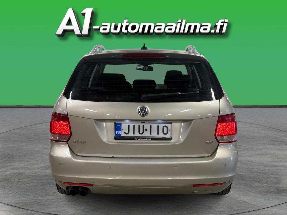 VOLKSWAGEN Golf 2013