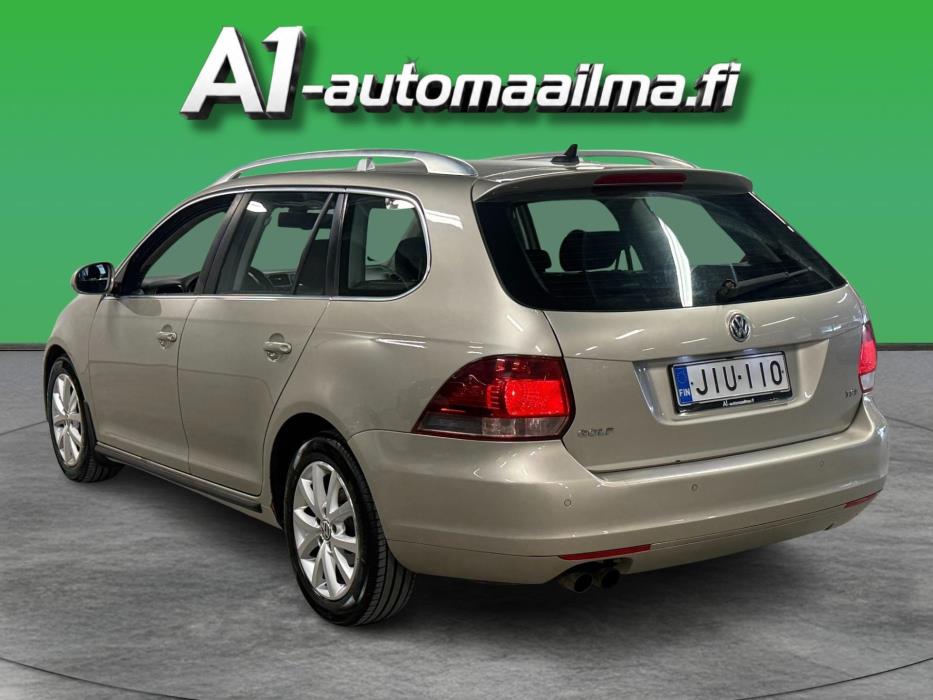 VOLKSWAGEN Golf 2013
