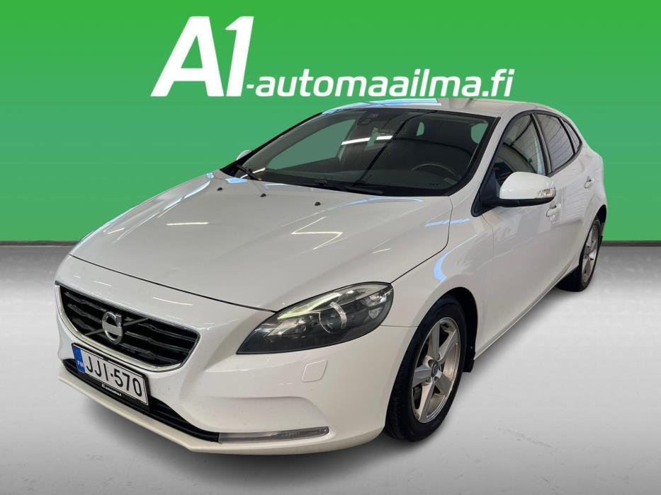 VOLVO V40 2014