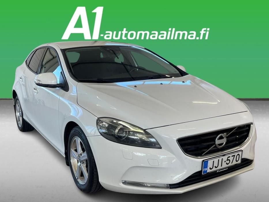 VOLVO V40 2014
