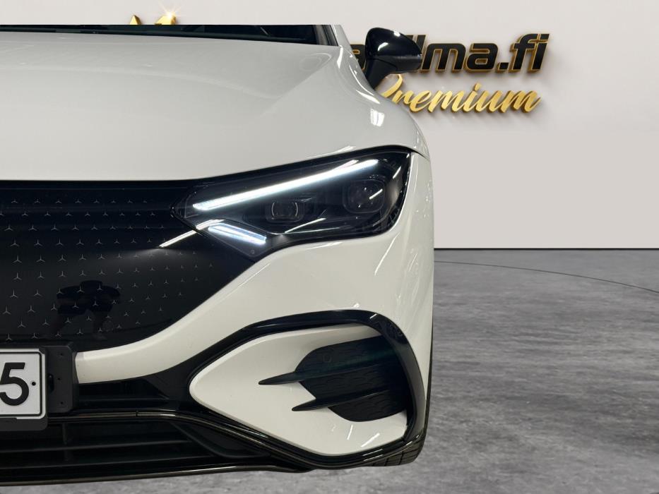 MERCEDES-BENZ EQE 2023