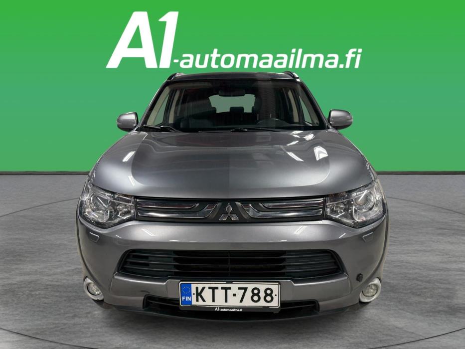 MITSUBISHI Outlander 2012