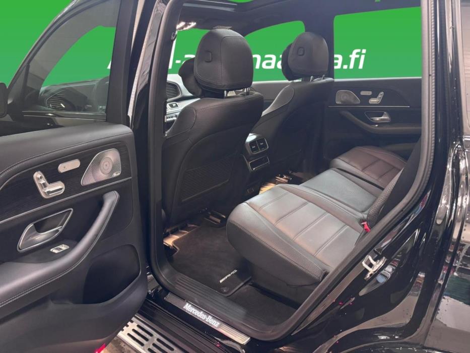 MERCEDES-BENZ GLS 2025