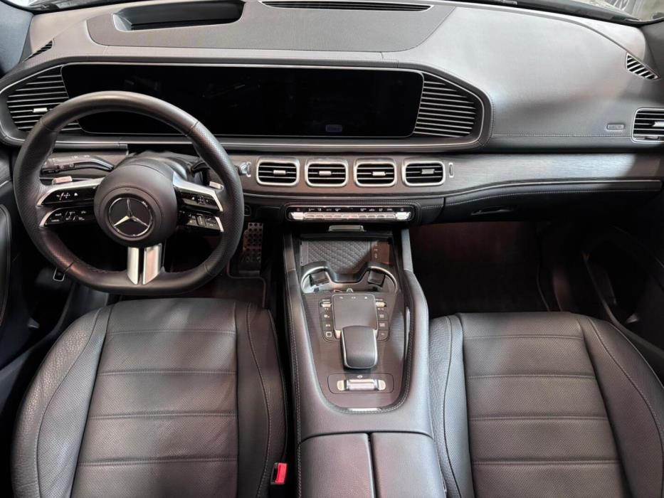 MERCEDES-BENZ GLS 2025