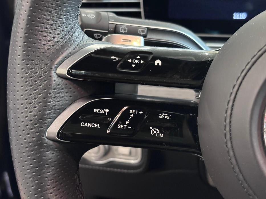 MERCEDES-BENZ GLS 2025