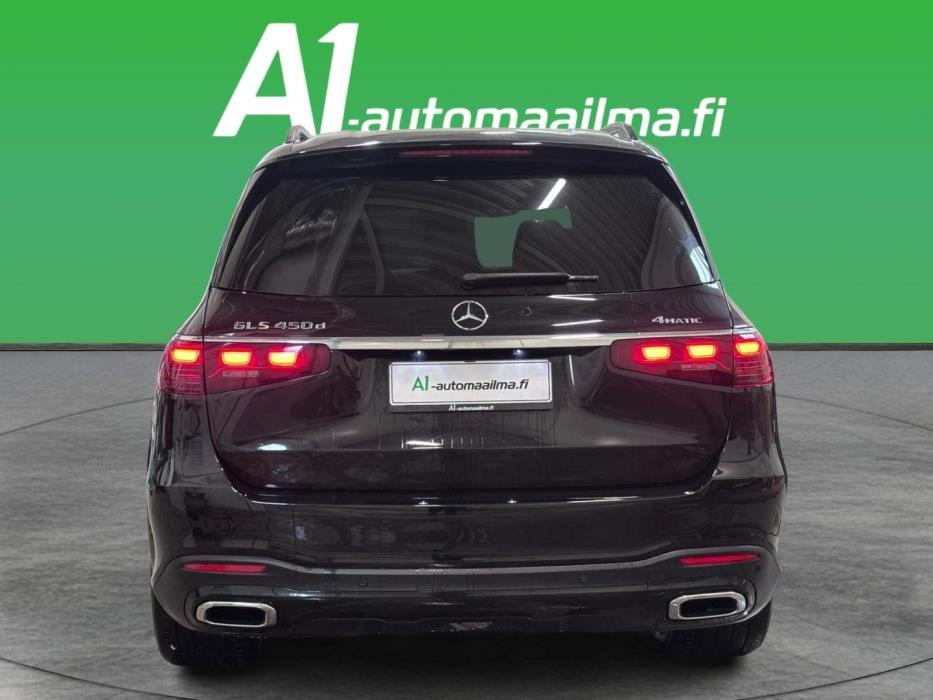 MERCEDES-BENZ GLS 2025