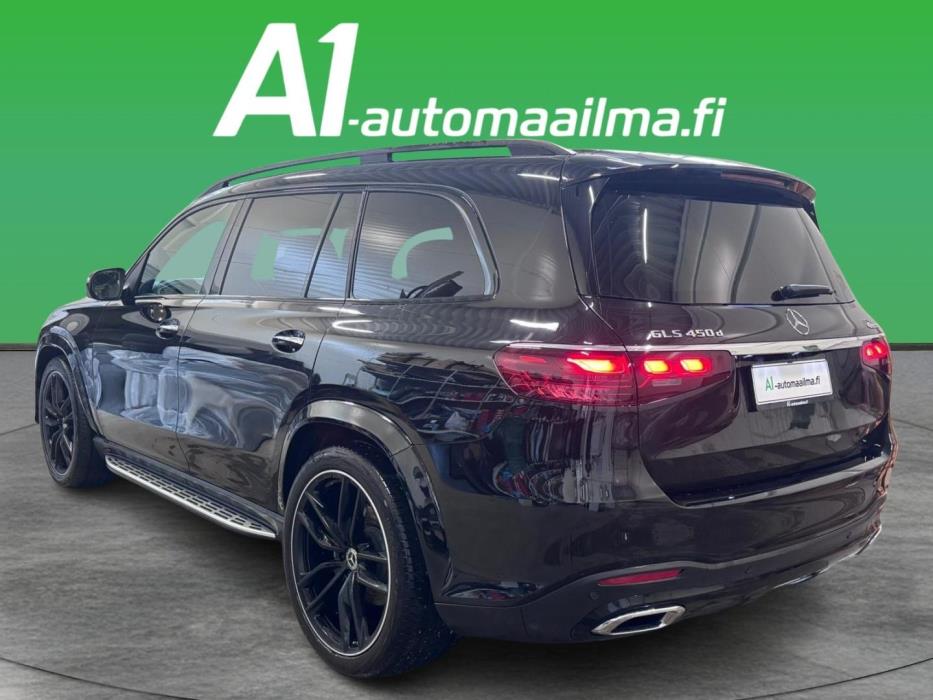 MERCEDES-BENZ GLS 2025