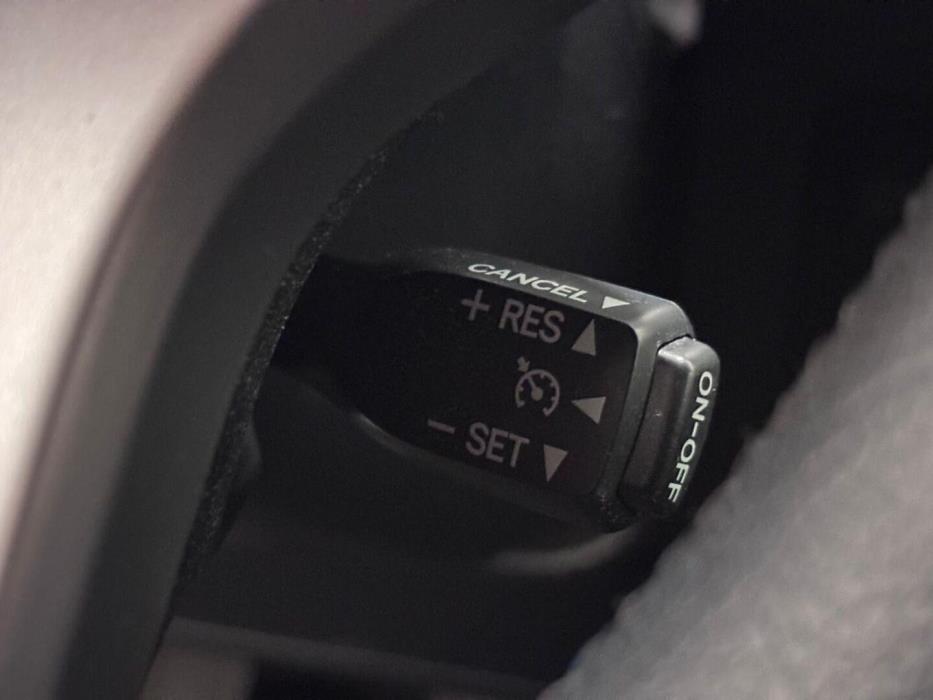 TOYOTA Land Cruiser 2014