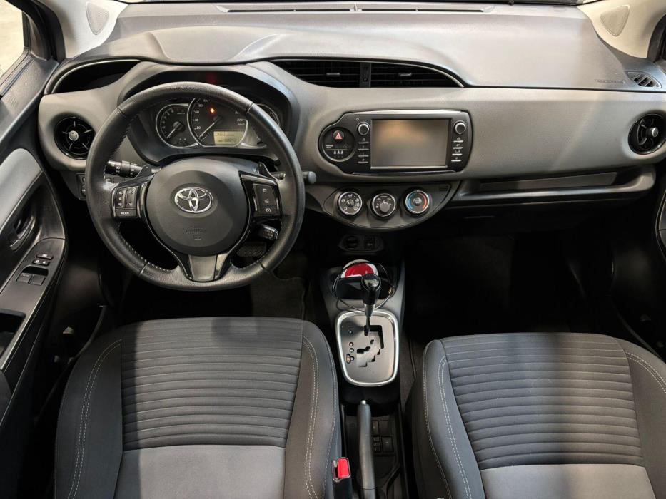 TOYOTA Yaris 2020