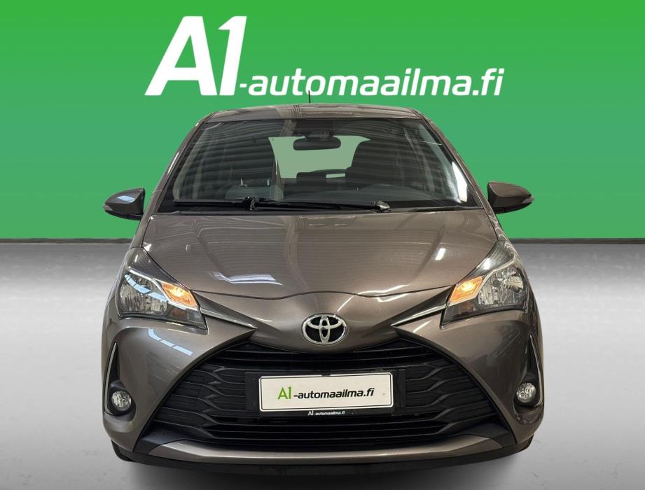 TOYOTA Yaris 2020