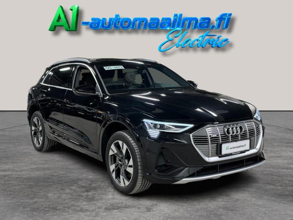AUDI e-tron 2022