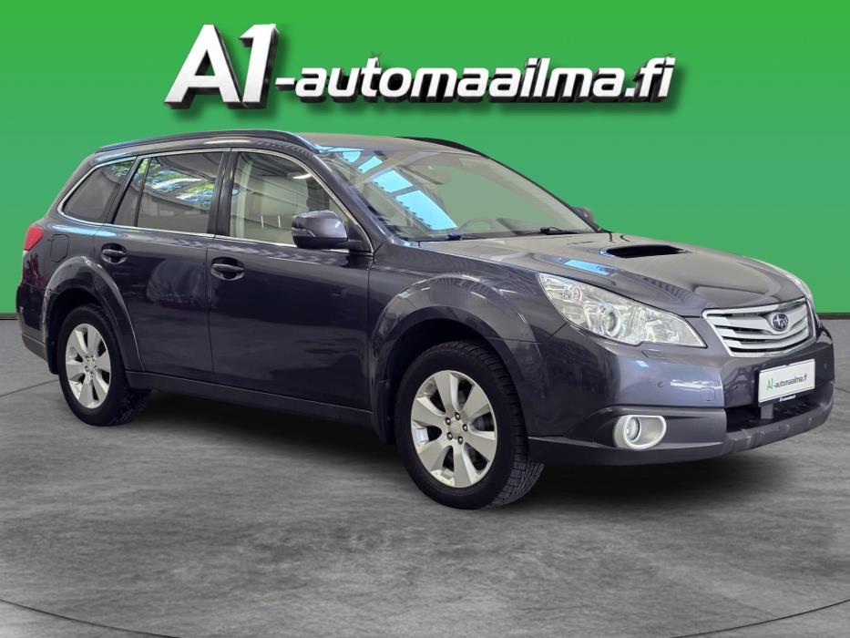 SUBARU Outback 2013