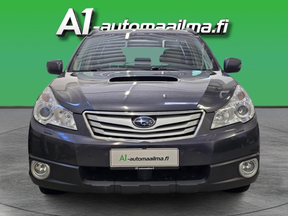SUBARU Outback 2013