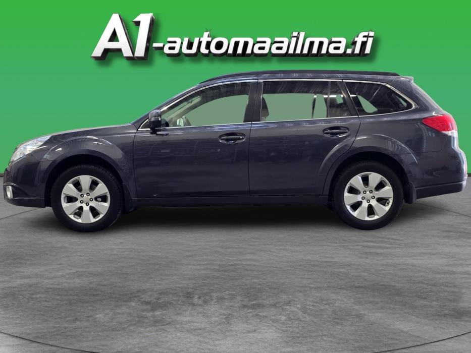 SUBARU Outback 2013
