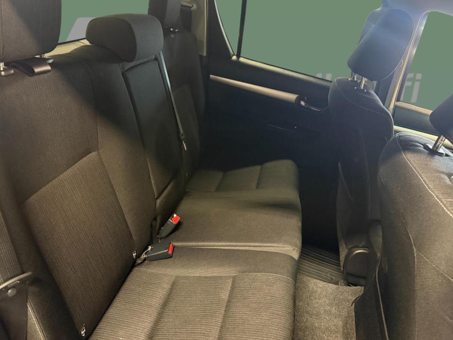 TOYOTA Hilux 2019