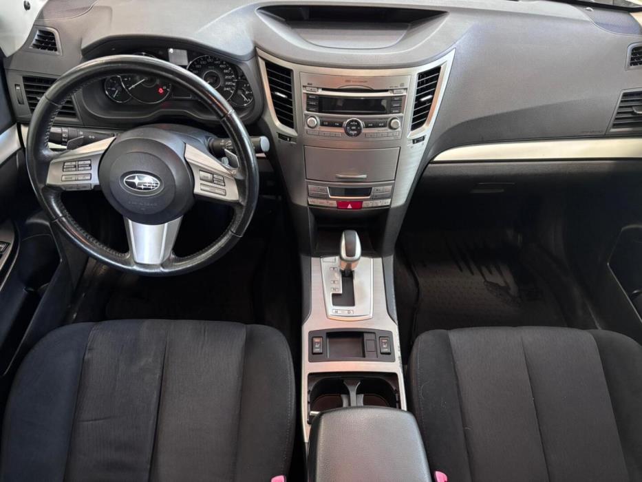 SUBARU Outback 2010