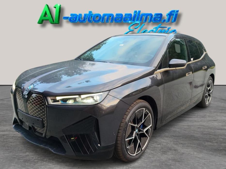 BMW iX 2023
