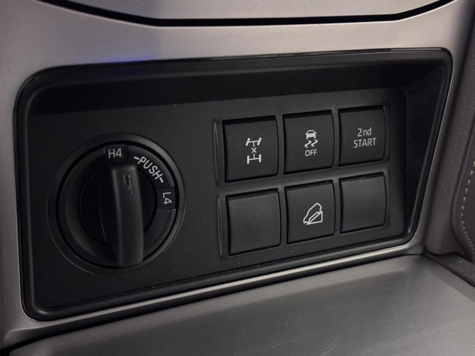 TOYOTA Land Cruiser 2020