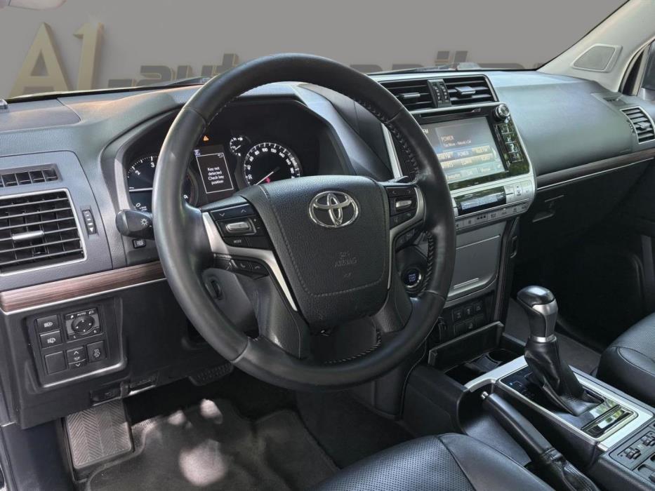 TOYOTA Land Cruiser 2019