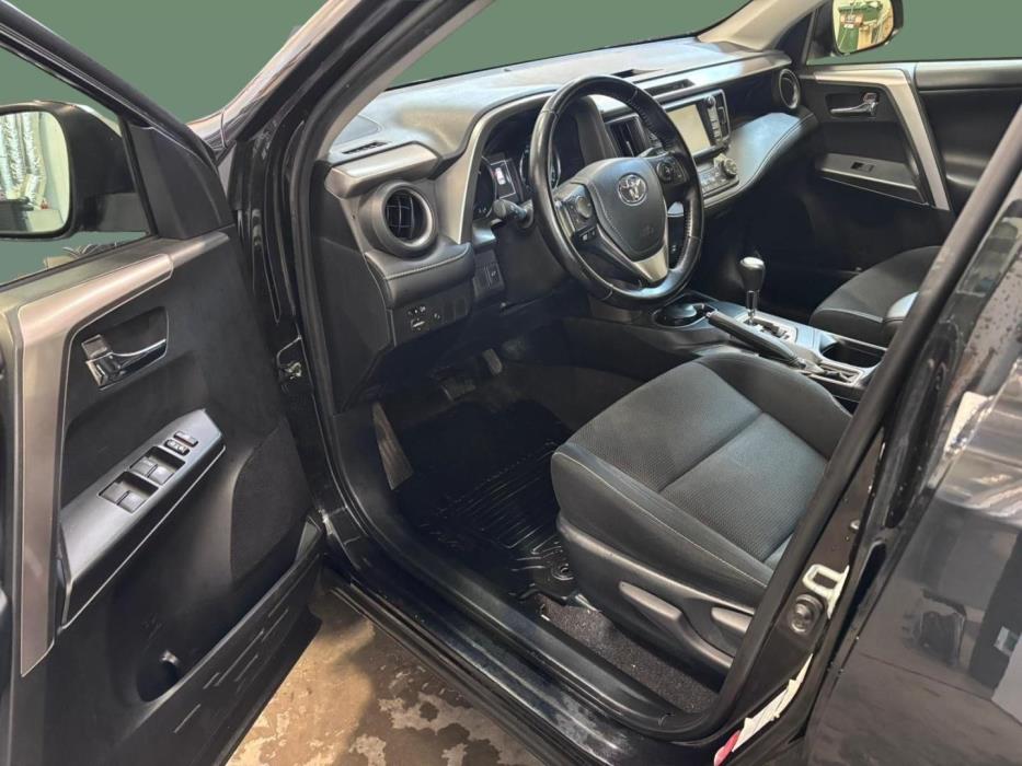 TOYOTA RAV4 2016