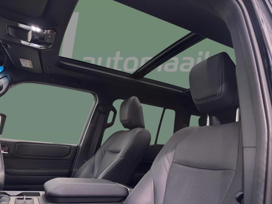 TOYOTA Land Cruiser 2025