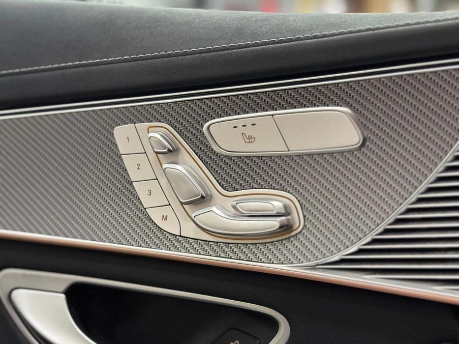 MERCEDES-BENZ EQC 2022