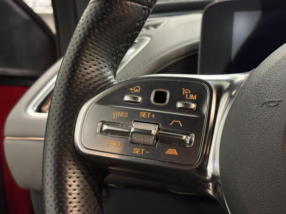 MERCEDES-BENZ EQC 2022