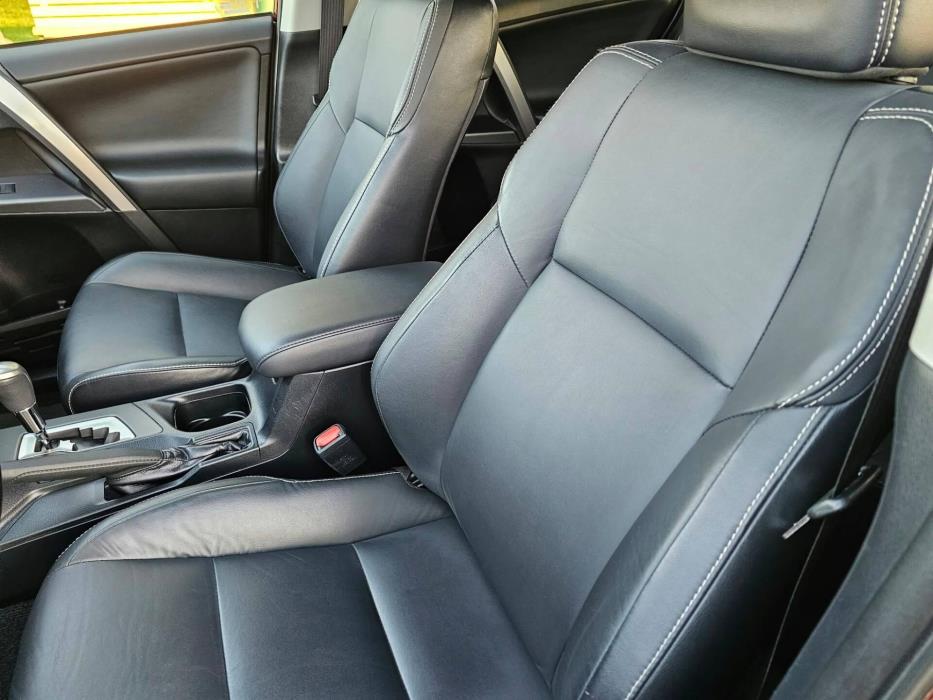 TOYOTA RAV4 2016