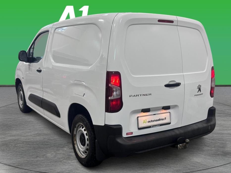 PEUGEOT Partner 2021