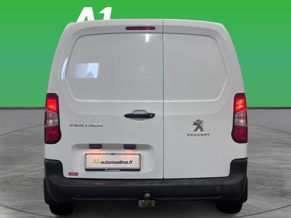 PEUGEOT Partner 2021