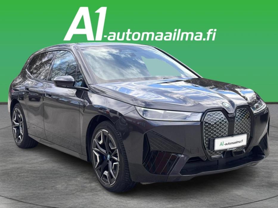 BMW iX 2023