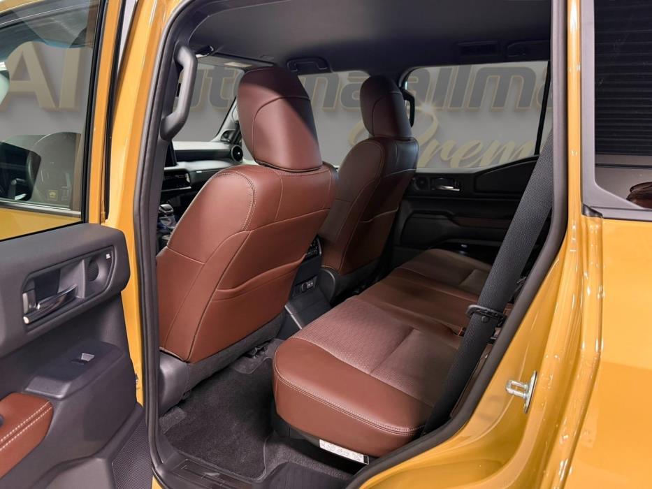 TOYOTA Land Cruiser 2025