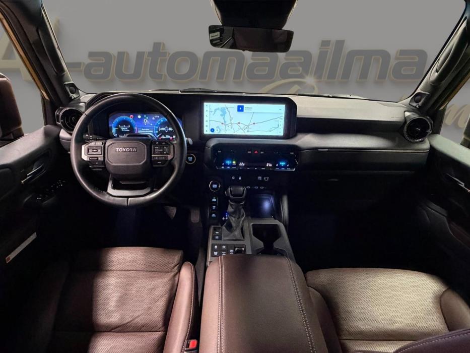TOYOTA Land Cruiser 2025