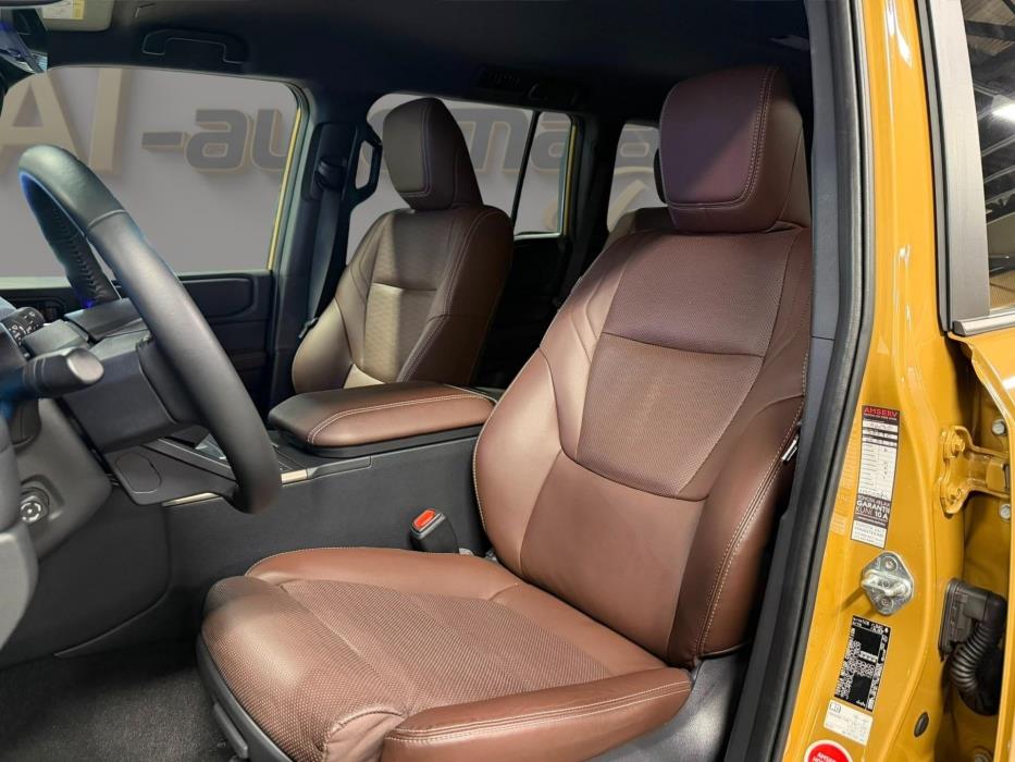 TOYOTA Land Cruiser 2025