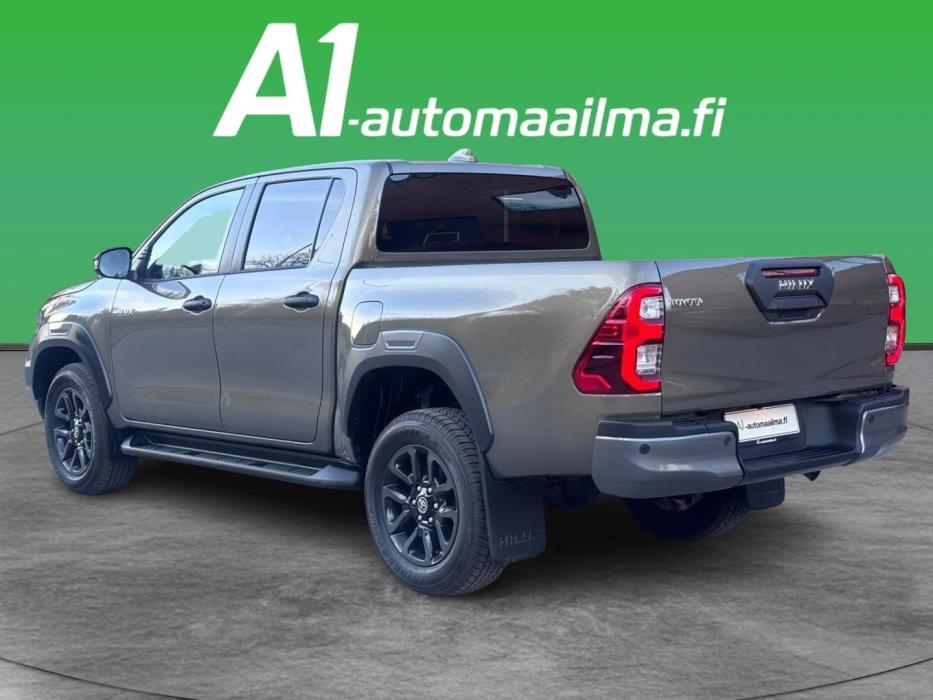TOYOTA Hilux 2026
