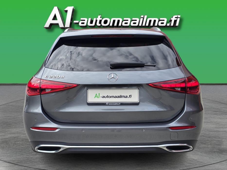 MERCEDES-BENZ C 2022