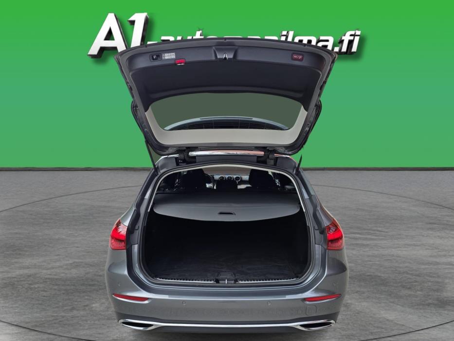 MERCEDES-BENZ C 2022
