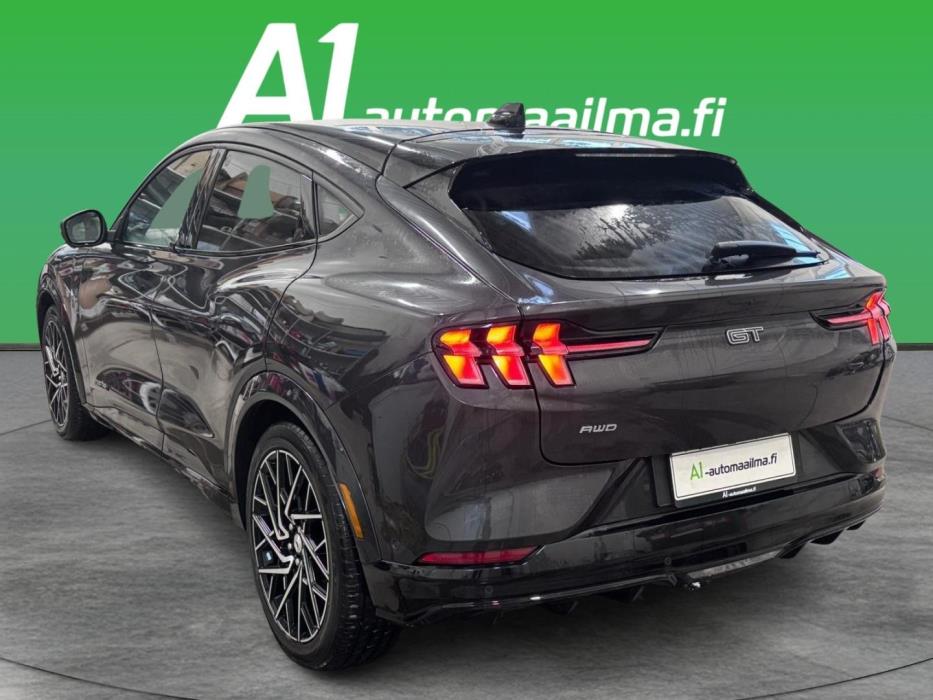 FORD Mustang Mach-E 2022